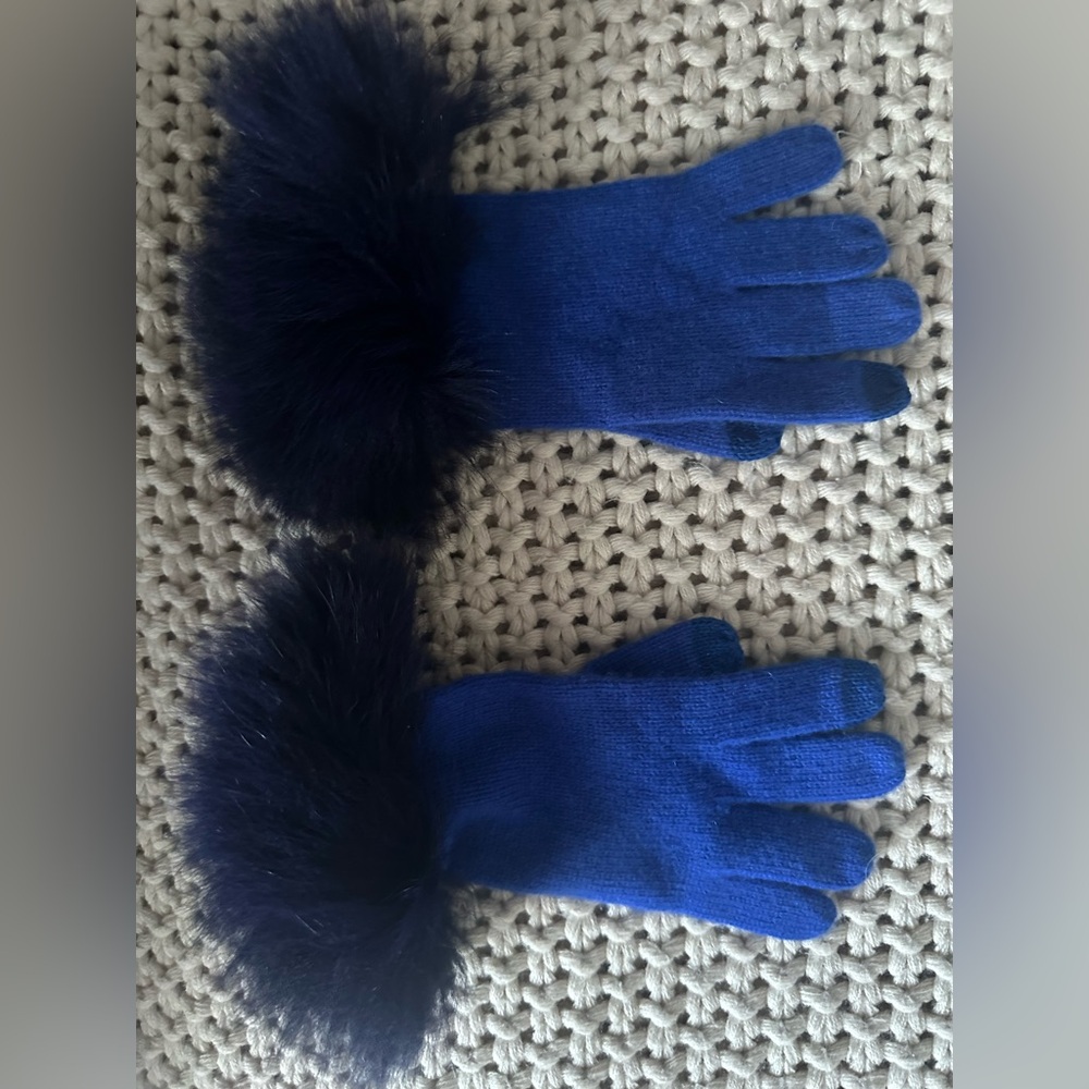 Sofia Cashmere Blue Kids Mittens Fox Fur Trim | Luxury Gift